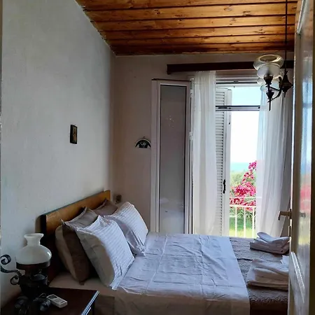Traditional House Casa vacanze Ratzaklíon